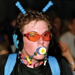 90s rave fashion