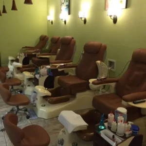 nail salon near me 78121